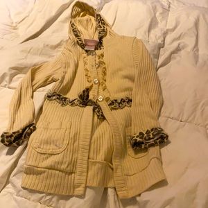 Girls 3T sweater , Little Lass